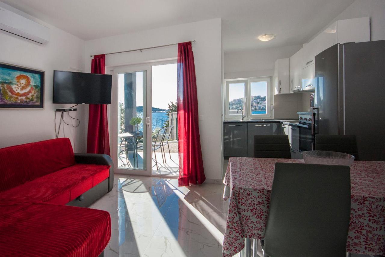 Apartments Osti 罗戈兹尼察 外观 照片